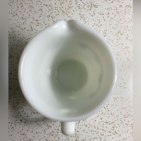 Vintage Pyrex Red Rose creamer - Picture 3 of 4